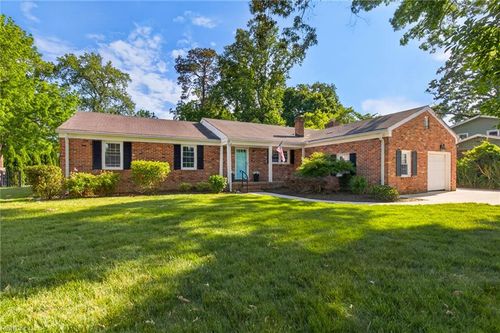 4341 Two Woods Road, Virginia Beach, VA, 23455 | Card Image