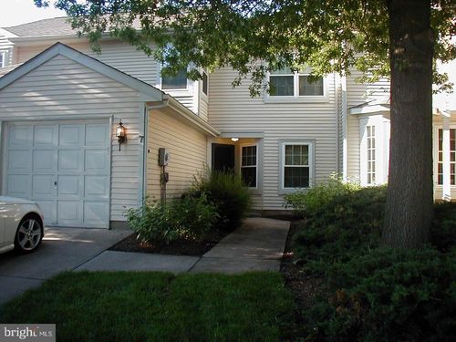 7 Towpath Ct, Princeton, NJ, 08540-7051 | Card Image