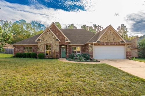 214 Mapleleaf Cir, Hot Springs, AR, 71901-3332 | Card Image