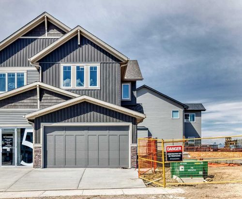 109 Heritage Pk, Cochrane, AB, T4C3G9 | Card Image