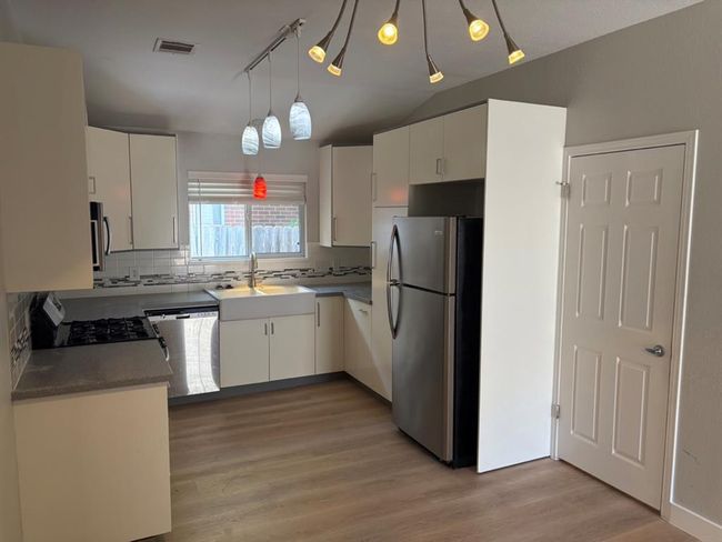 1207 Shaun Dr, House other with 3 bedrooms, 2 bathrooms and null parking in Cedar Park TX | Image 6