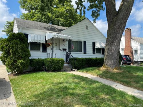 808 Mann Ave, Flint, MI, 48503-4956 | Card Image