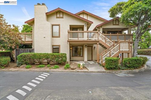 951 Cherry Glen Cir, Fremont, CA, 94536-4248 | Card Image
