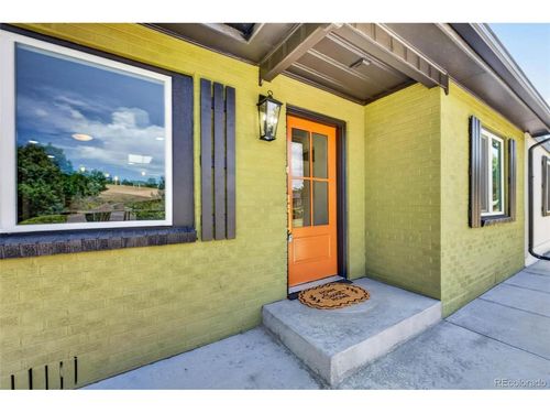 50 S Yukon St, Lakewood, CO, 80226-1532 | Card Image