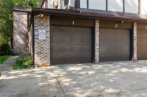 29379 Detroit Rd, Westlake, OH, 44145-1928 | Card Image