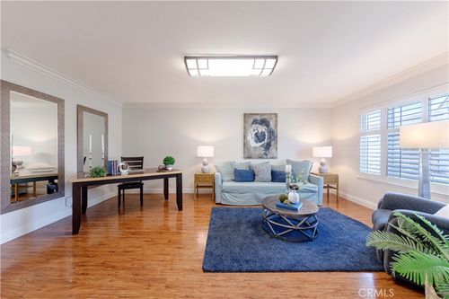 4572 Larwin Ave, Cypress, CA, 90630 | Card Image