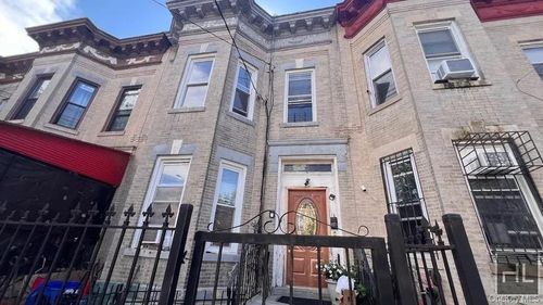 9746 Drew St, Ozone Park, NY, 11416-1032 | Card Image