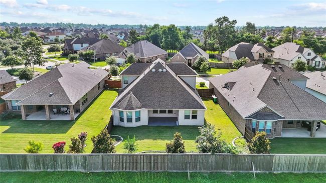 5715 Caper Shores Ln, House other with 5 bedrooms, 4 bathrooms and 2 parking in Sugar Land TX | Image 37