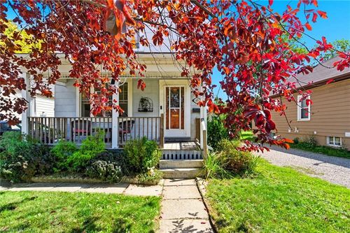 157 E 5th St, Hamilton, ON, L9A2Z7 | Card Image