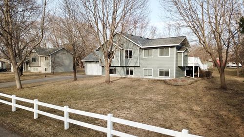3068 21st Ave S, Saint Cloud, MN, 56301-9000 | Card Image