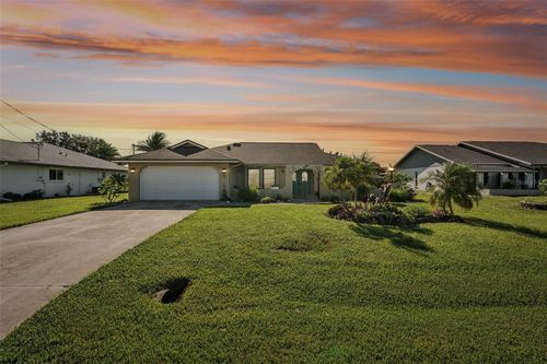 13 Bunker Ln, Rotonda West, FL, 33947-2113 | Card Image