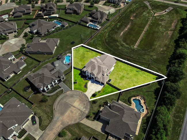 16503 Preston Falls Dr, House other with 5 bedrooms, 5 bathrooms and 4 parking in Cypress TX | Image 4