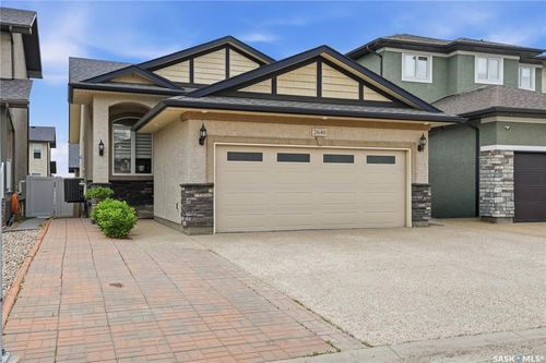 2640 Makowsky Crescent, Regina, SK, S4X0M8 | Card Image