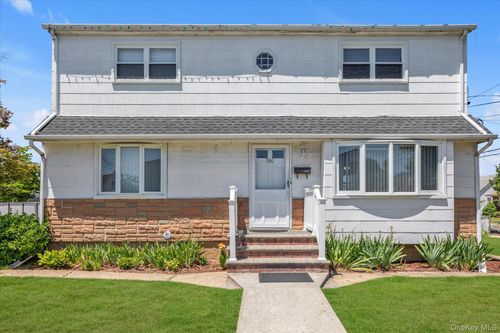 360 Litchfield Ave, Elmont, NY, 11003-3440 | Card Image