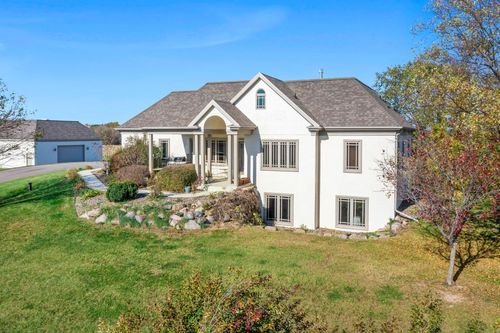 6715 290th St W, Northfield, MN, 55057-5129 | Card Image