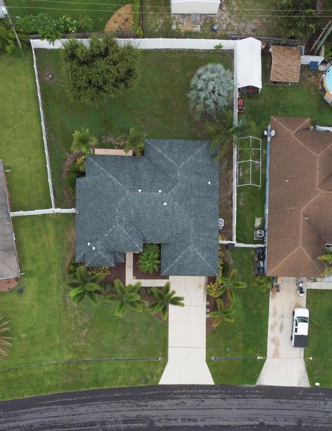3218 Sw Crumpacker St, House other with 3 bedrooms, 2 bathrooms and null parking in Port Saint Lucie FL | Image 46
