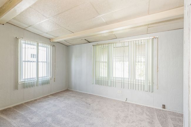 9171 S Burnside Ave, Home with 2 bedrooms, 2 bathrooms and null parking in CHICAGO IL | Image 6