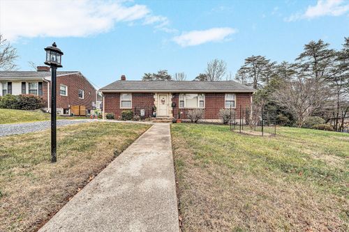 3238 Brandywine Ave, Roanoke, VA, 24018-3103 | Card Image