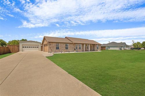 111 Brittany Dr, Fate, TX, 75189-8227 | Card Image