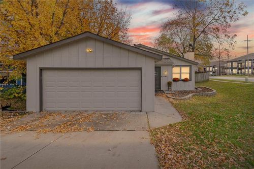 401 Ne 88th St, Kansas City, MO, 64155-2608 | Card Image