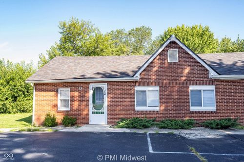 apt-12-2142 W Us Highway 40, Greenfield, IN, 46140-8052 | Card Image