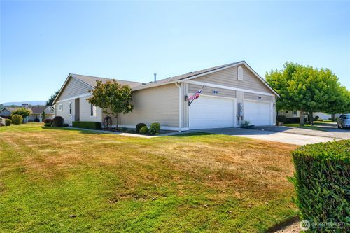 20b-1202 Decatur Cir, Burlington, WA, 98233-3046 | Card Image