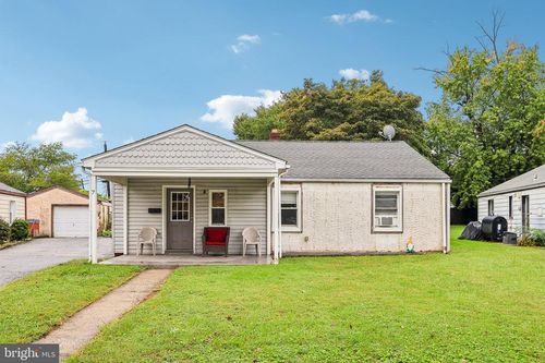 7 Hurford Pl, ASTON, PA, 19014-2105 | Card Image