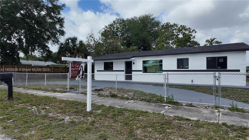 3800 Nw 208th St, Miami Gardens, FL, 33055-1145 | Card Image