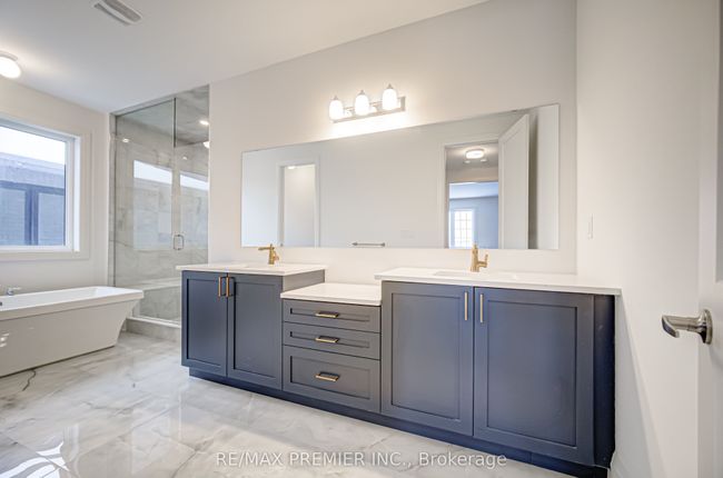 31 Bayberry Dr, House other with 4 bedrooms, 4 bathrooms and 4 parking in Tottenham ON | Image 29