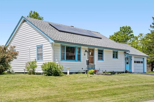 5 Crescent Ln, Montpelier, VT, 05602-3311 | Card Image