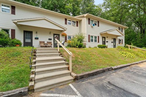 unit-4c-86 Pinecrest Dr, Essex Junction, VT, 05452-4402 | Card Image