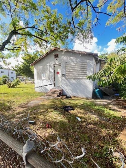 6312 Nw 17th Ave, MIAMI, FL, 33147-7928 | Card Image