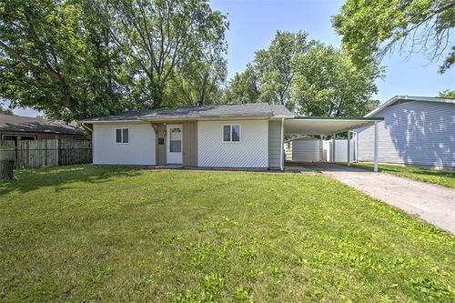 1951 King Arthur Dr, Decatur, IL, 62526-2012 | Card Image
