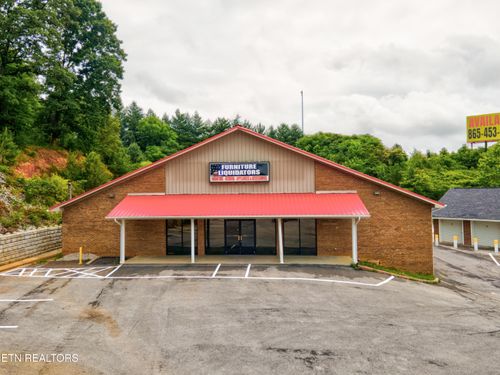 2560 Winfield Dunn Pkwy, Kodak, TN, 37764-2102 | Card Image