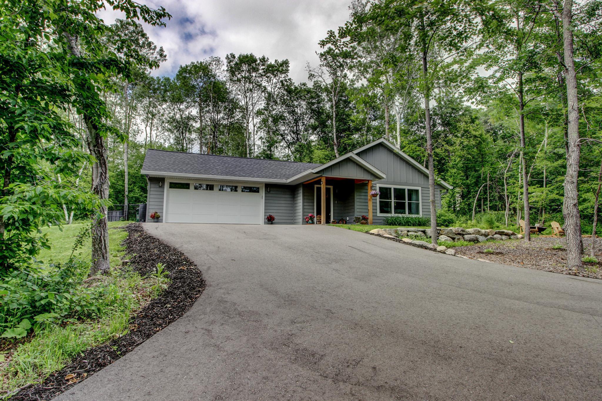 Navaho Trl, Pequot Lakes, MN 56472