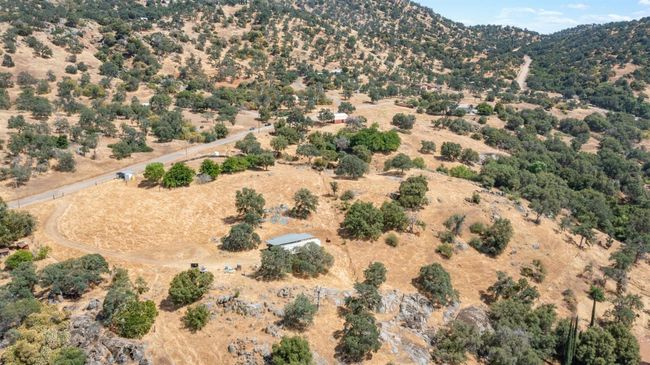 39569 Clover Ln, House other with 3 bedrooms, 0 bathrooms and null parking in Yokuts Valley CA | Image 6