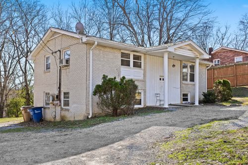 605 Dorothy Dr, Goodlettsville, TN, 37072-3416 | Card Image