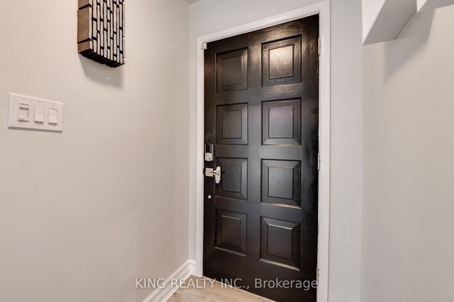 1761 Daleview Cres, House other with 4 bedrooms, 2 bathrooms and 8 parking in Cambridge ON | Image 5