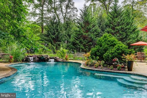 2307 Shaded Brook Dr, OWINGS MILLS, MD, 21117-2349 | Card Image