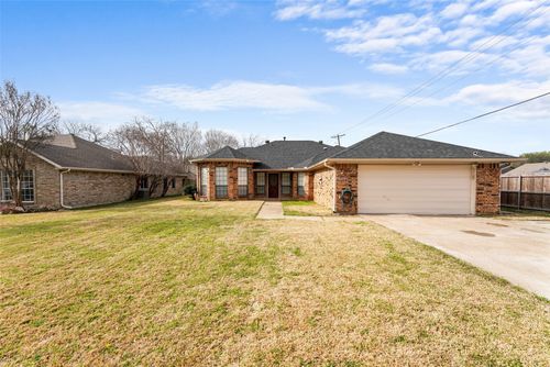 708 Azalea Dr, Forney, TX, 75126-9097 | Card Image