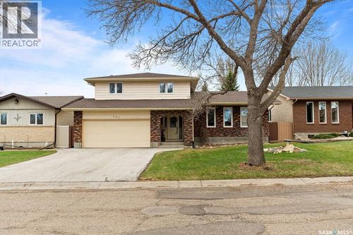 287 Hodgins Cres N, Regina, SK, S4X2T2 | Card Image