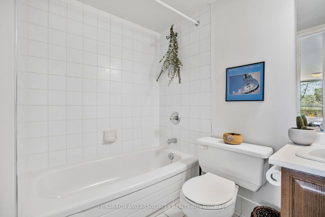 114 - 14924 Yonge St, Condo with 2 bedrooms, 2 bathrooms and null parking in Aurora ON | Image 30
