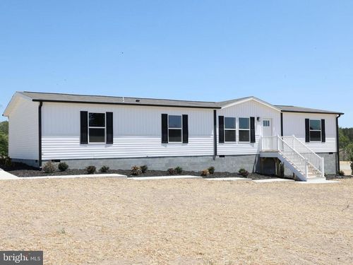 309 Moorefield Rd, Mineral, VA, 23117-3727 | Card Image