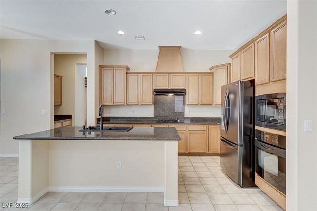 7504 Via Sistina St, House other with 3 bedrooms, 4 bathrooms and null parking in Las Vegas NV | Image 15