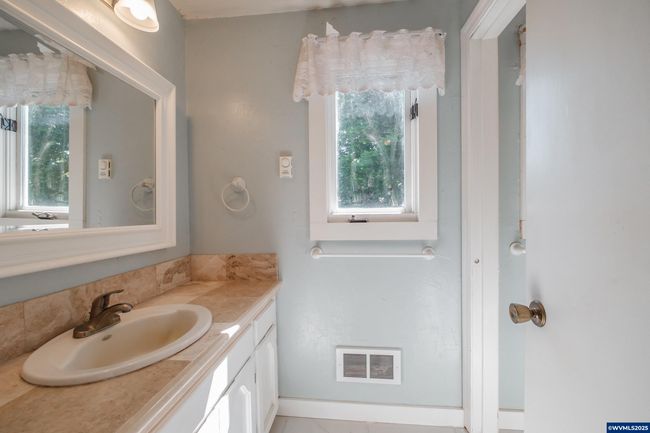 220 Nw Downy Dr, House other with 4 bedrooms, 2 bathrooms and null parking in Sublimity OR | Image 25