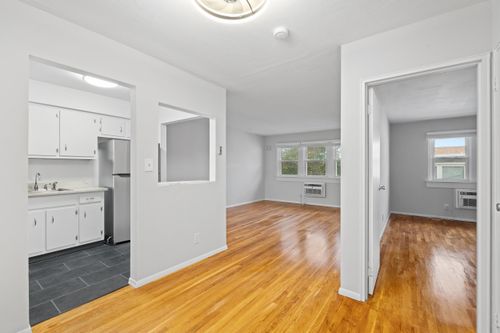 apt-b6-33 W 32nd St, Bayonne, NJ, 07002-3944 | Card Image