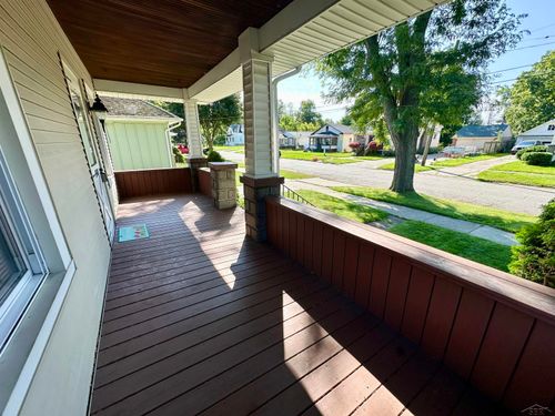 1548 Maine St, Saginaw, MI, 48602-1716 | Card Image