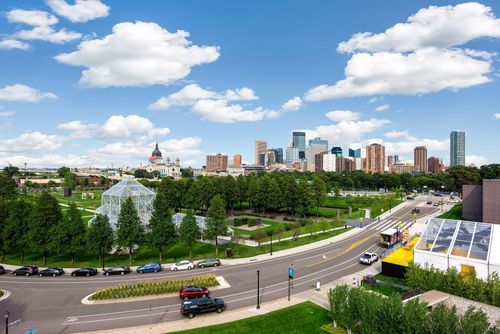 b313-48 Groveland Ter, Minneapolis, MN, 55403-1144 | Card Image