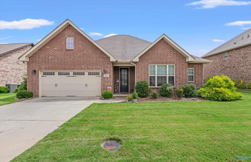 2113 S Meadows Dr, Huntsville, AL, 35803-3386 | Card Image