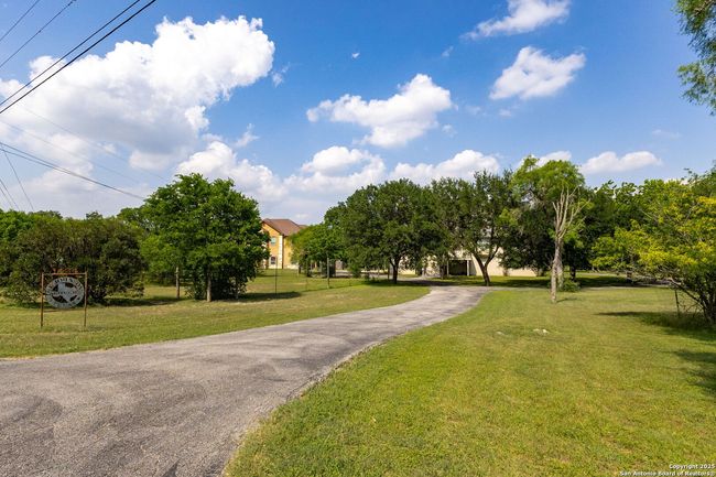1434 Whispering Water, House other with 4 bedrooms, 3 bathrooms and null parking in Spring Branch TX | Image 4